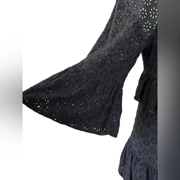 MADEWELL | Black Eyelet Waterlily Ruffle Round Neck
Tiered Mini Dress Size 6 - Picture 9 of 13